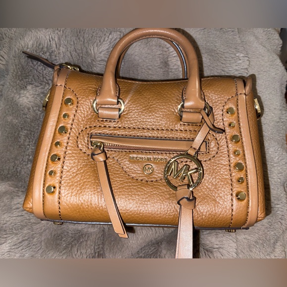 Michael Kors Carine Extra Small Pebbled Leather Handbag - Picture 2 of 8